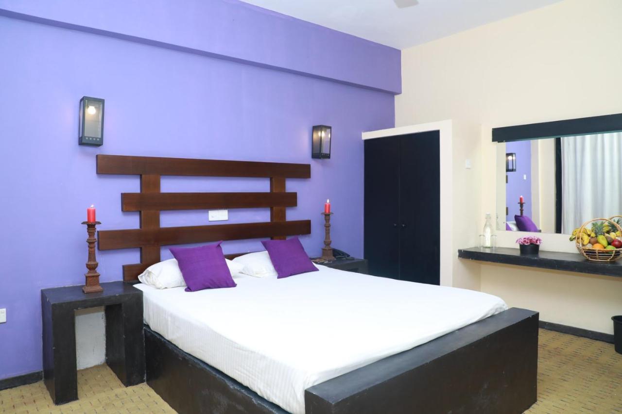 Dampe Resort Piliyandala Zewnętrze zdjęcie